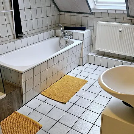 公寓 80qm Monteuroase In - Schwarzenberg Mwst Ausweisbar 梅尔松根